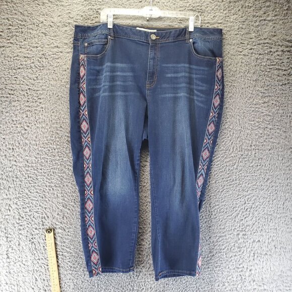 Cato Jeans Womens Size 22W Blue Cropped Embroidered Side Stripe Stretch - Picture 1 of 12